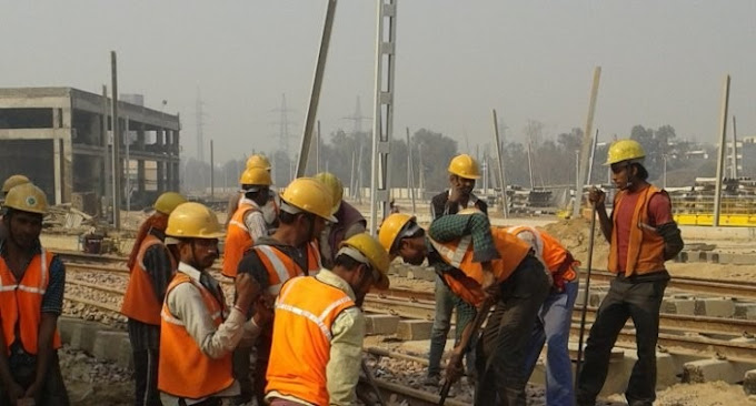 Digital Labour Chowk – contractor in Noida, Uttar Pradesh